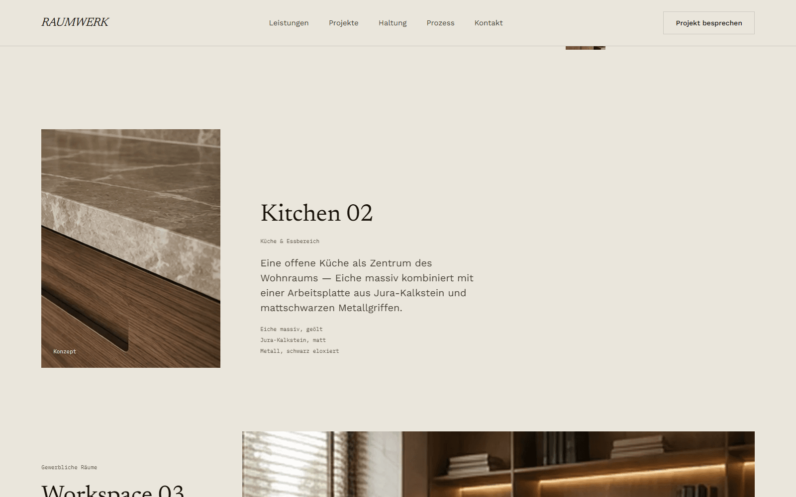 RAUMWERK Projektseite Kitchen 02: Detailaufnahme einer Jura-Kalkstein-Arbeitsplatte über einem Nussbaum-Schubkasten.